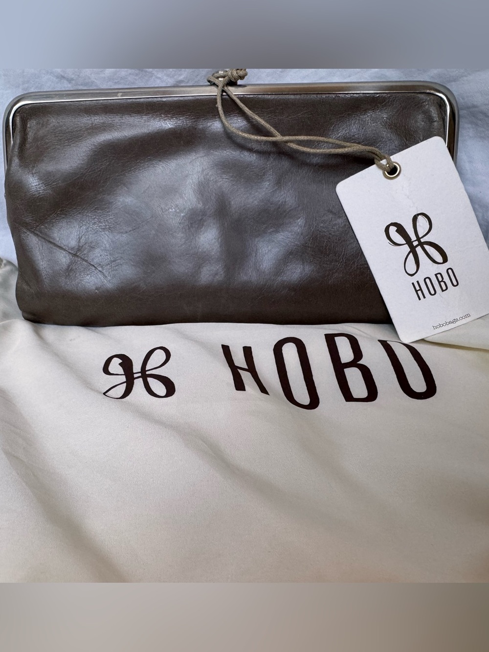 HOBO Lauren Clutch-Wallet NWT